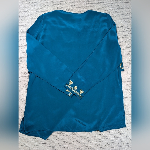 Stunning 100% silk Diane Von Furstenburg Teal Blouse - Picture 8 of 11